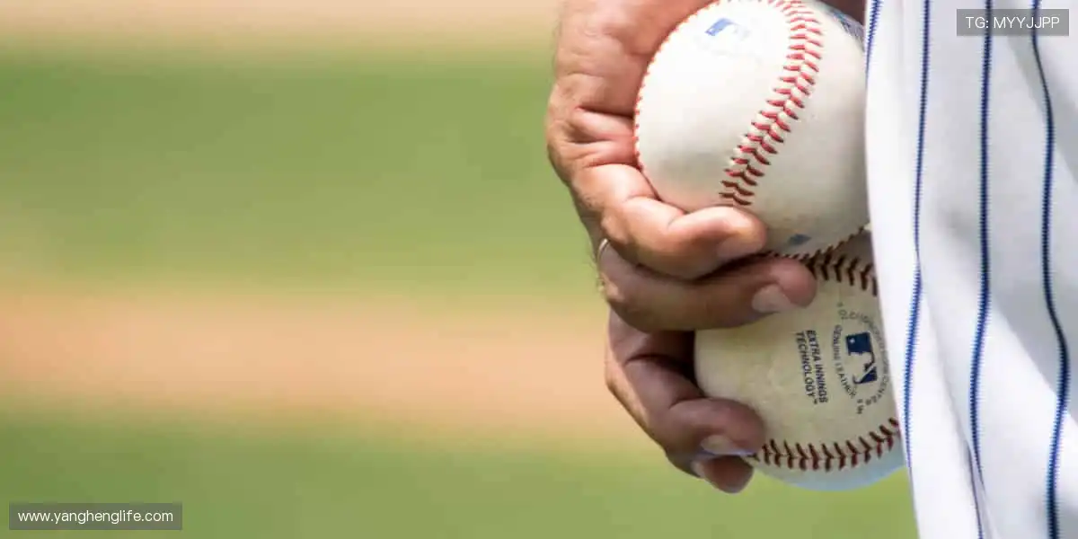 👟潮动全场，装备升级你的运动 DNA！🎁